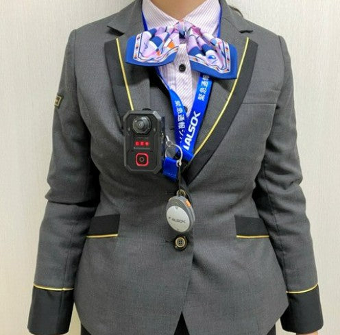 [보도] 駅員への「カスハラ」防ぐ胸元の小型カメラ　小田急電鉄が全駅で導入